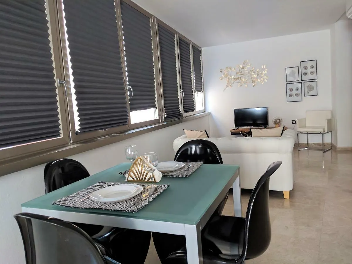 Arc Apartamentos 4B Malaga Apartment